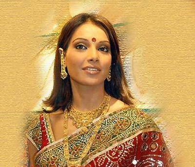 Nach Baliye 5 Bipasha Basu makes an appearance in a saree